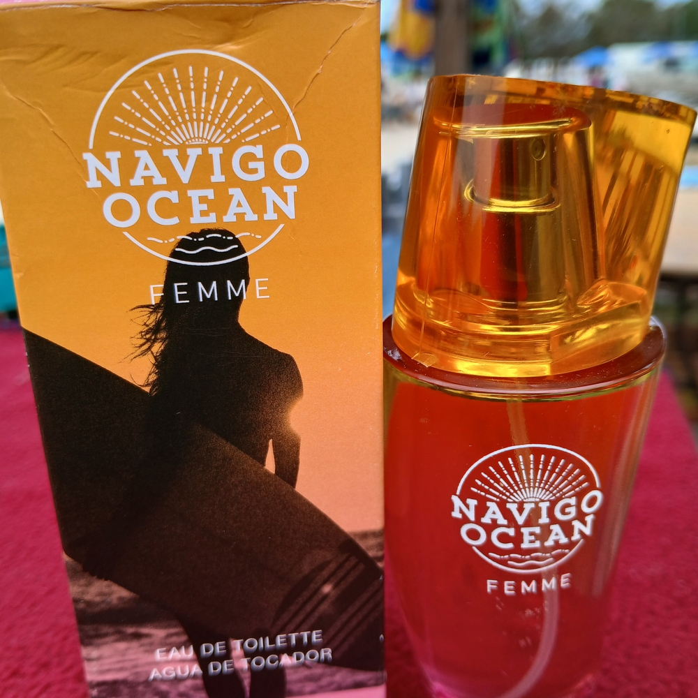 JAFRA Navigo Ocean Femme Eau de Toilette with Orange Tint